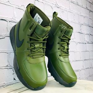 Nike Air Max Goaterra 2.0 GS Cargo Army Green Smoke Grey Boots Sz 6Y-Womens 7.5